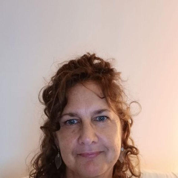 Meet your Posher, Julie - Picture 1 of 1